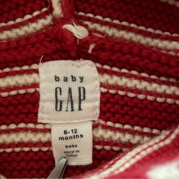 Gap Baby 6-12 Months Red Hooded Cardigan Whale Pockets - Picture 2 of 4